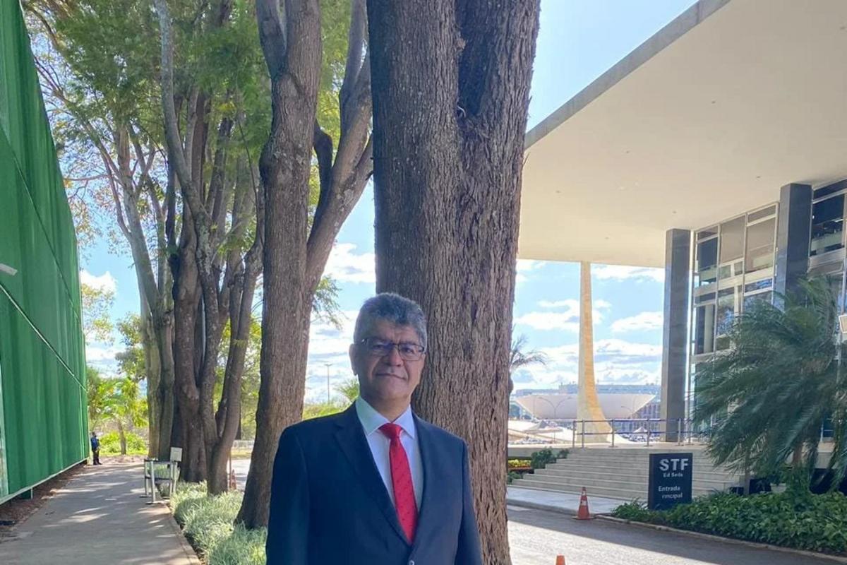 Entidades buscam apoio do Ministério do Trabalho para reaproveitar empregados de empresas estatais desestatizadas